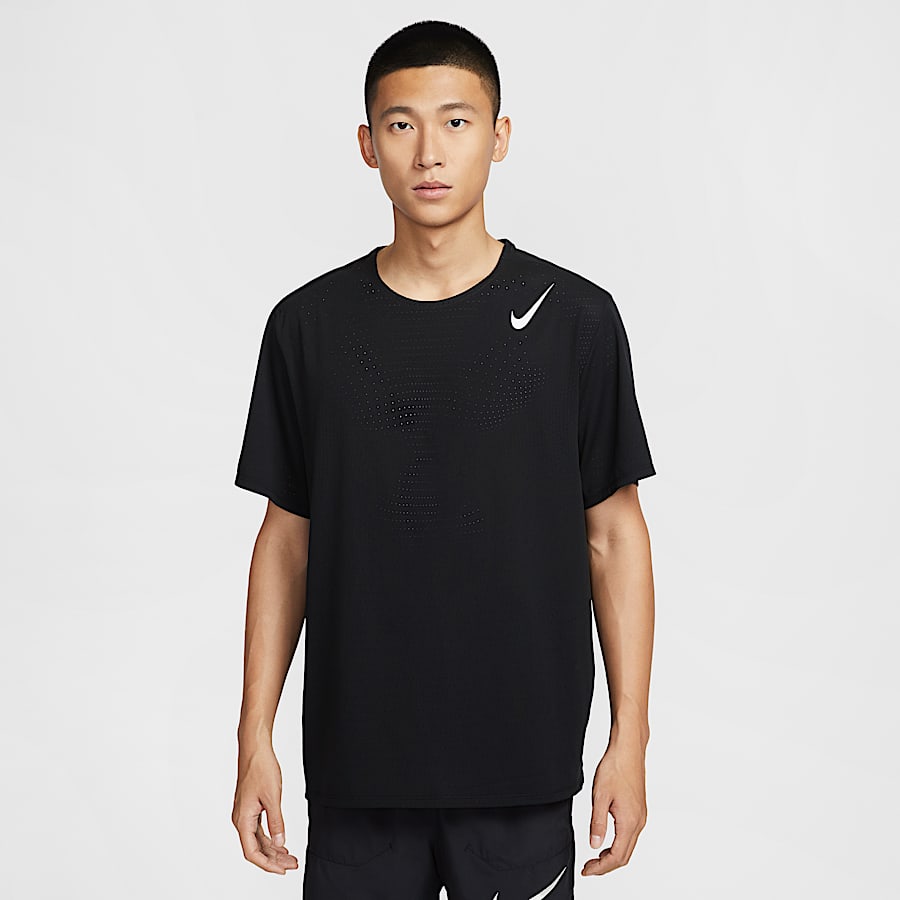 Nikeが通気性を自動でコントロールできる最新のアパレル技術